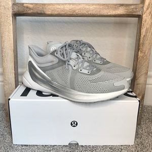 Lululemon Blissfeel Womens Running Shoe Silver Drop/Alpine White 8